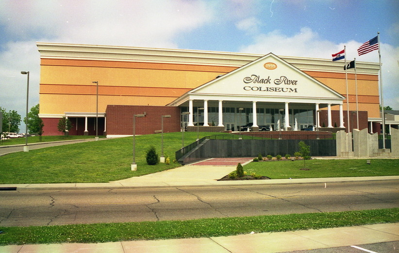 Poplar Bluff, MO: Black River Coliseum