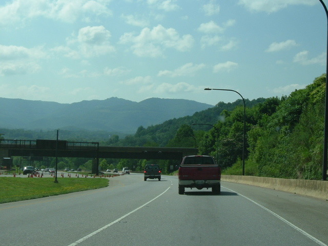 Middlesborough, KY: US 25E just north of the tunnel