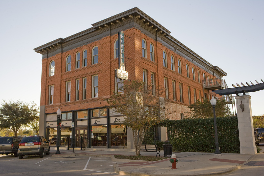 Bryan, TX : Howell Building in Downtown Bryan photo, picture, image ...