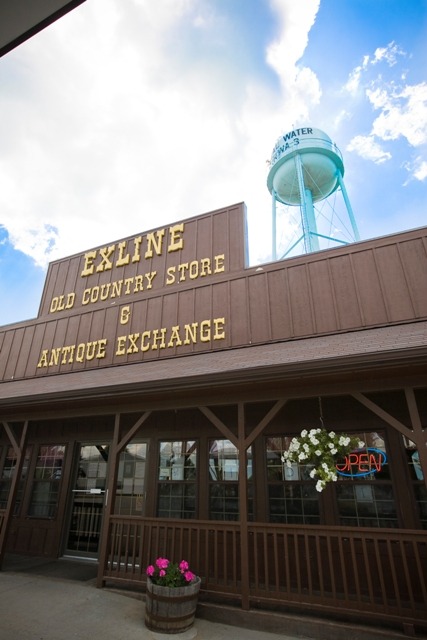 Exline, IA: The Exline Old Country Store and Antique Exchange