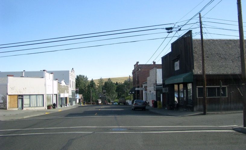 Dufur, OR : Dufur Main Street, 2009 photo, picture, image (Oregon) at ...