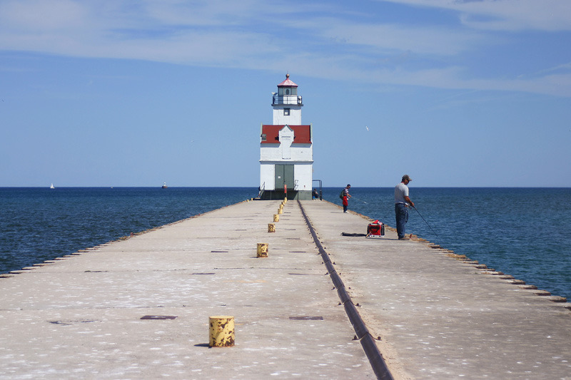 Kewaunee, WI: Fishing on the Pier