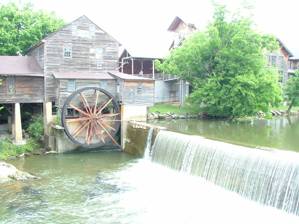 Sevierville, TN: Old Mill 2004