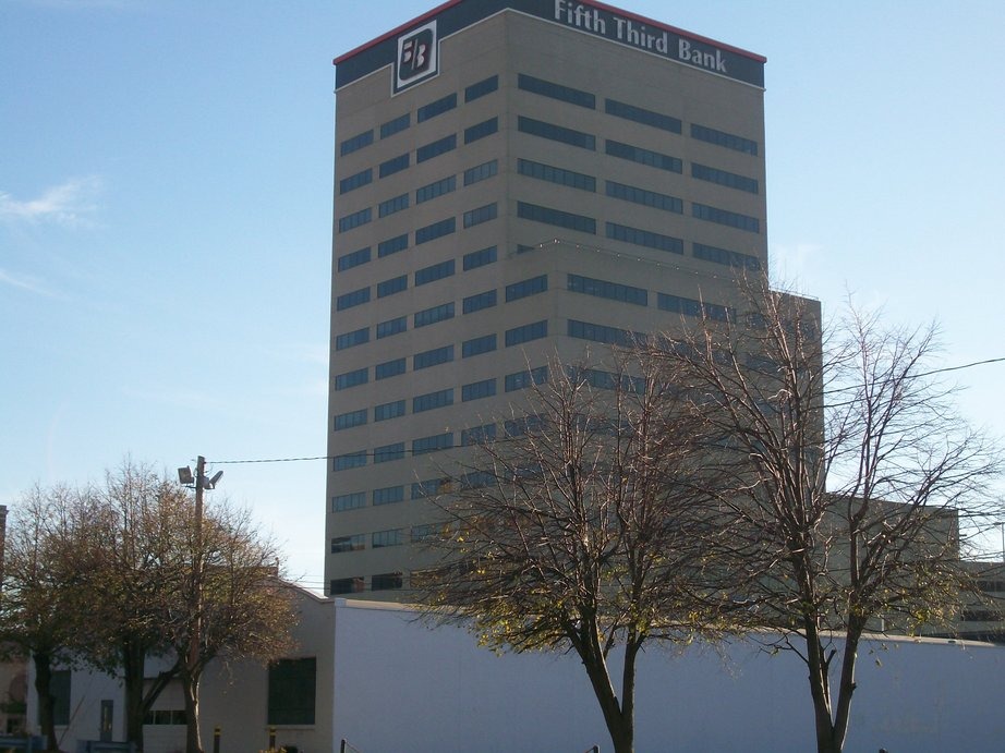 Evansville, IN: Downtown Evansville: Fifth-Third Building 2