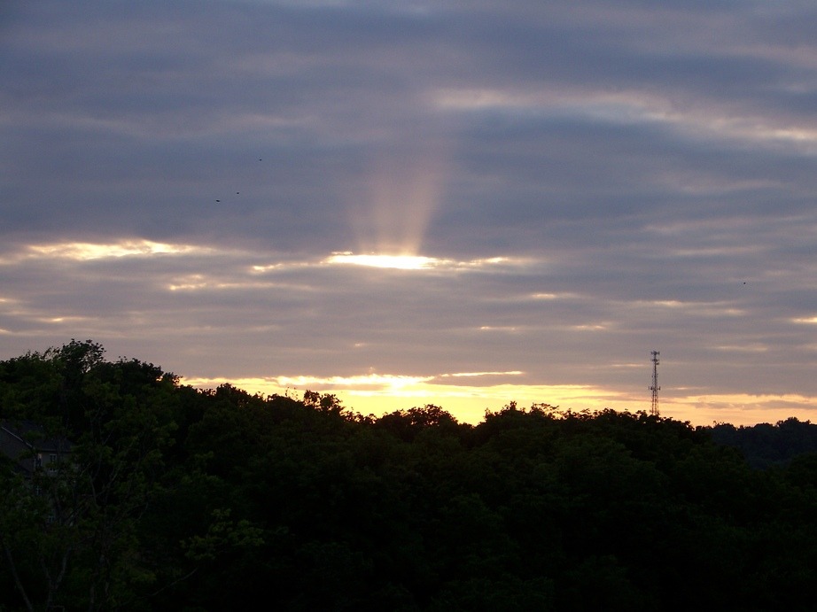 Goodlettsville, TN Ray of Light, Sunset in Goodlettsville, TN 2009