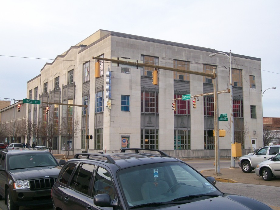 Evansville, IN: (Childrens Museum of Evansville bldg)-Downtown Evansville