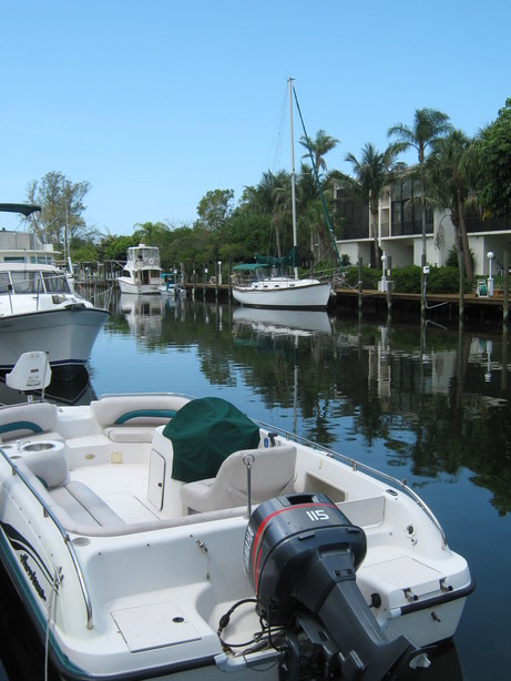 Cortez, FL: Smuggler's Landing dock