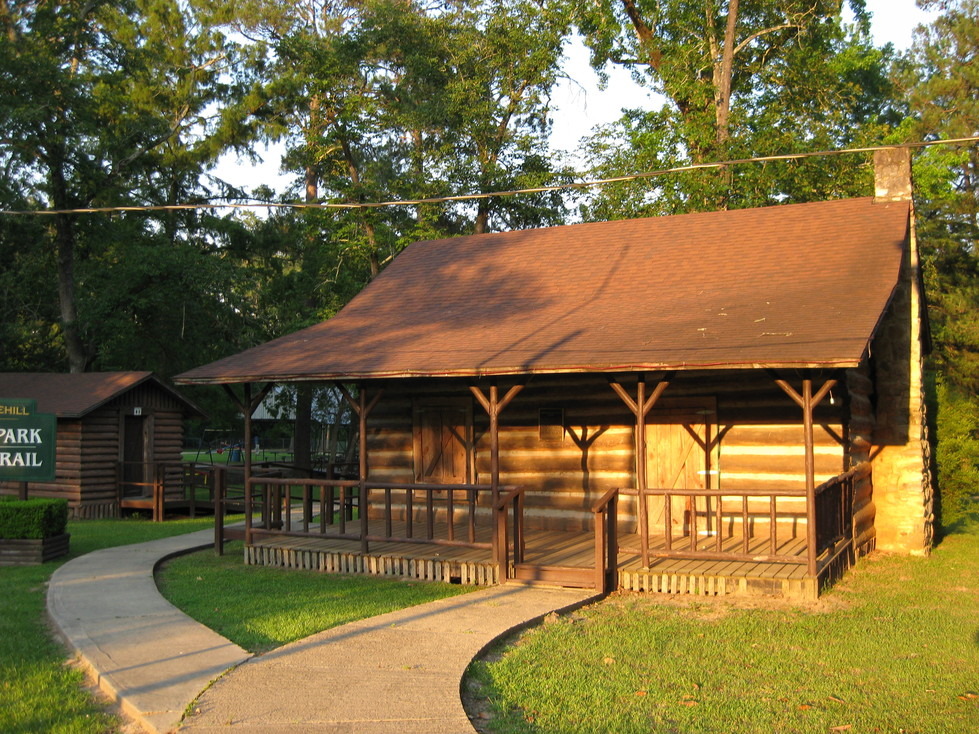 Urania, LA: Log Cabin