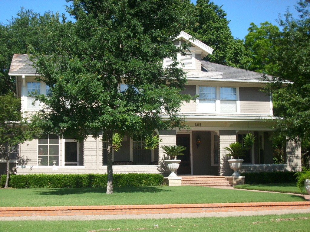 Lancaster, TX: Historic home on South Dallas Avenue (SH 342).