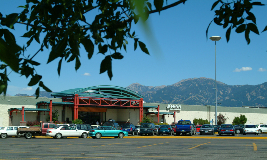 Bozeman, MT: Gallatin Valley Mall on West Main Street