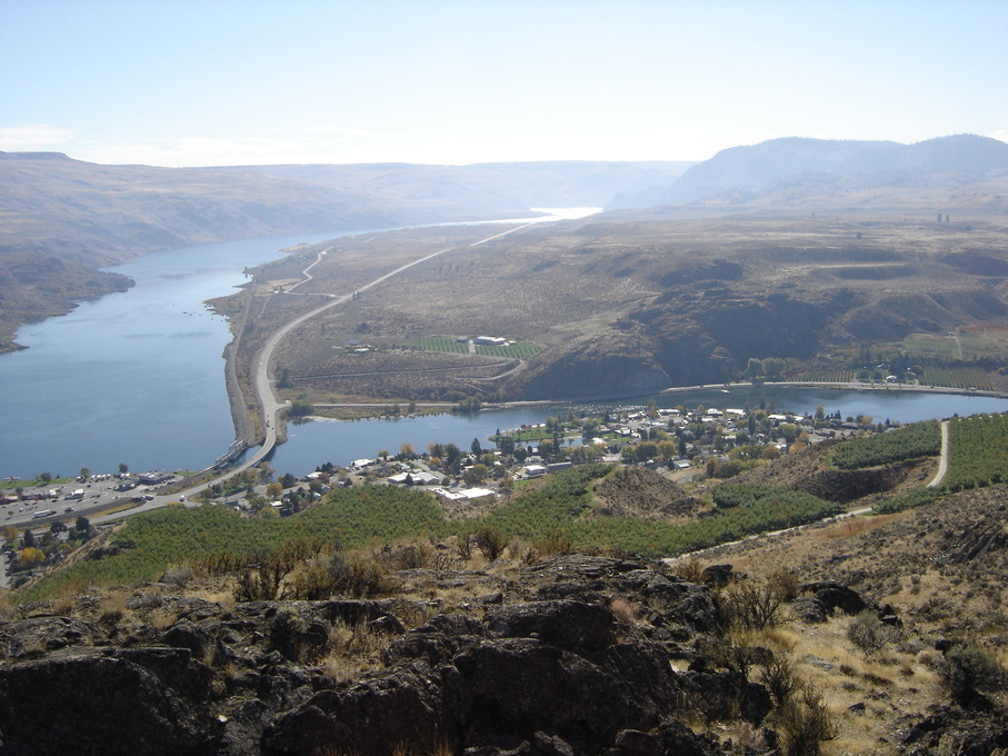Pateros, WA: Above Pateros, WA over looking the confluence of the Methow and Columbia Rivers