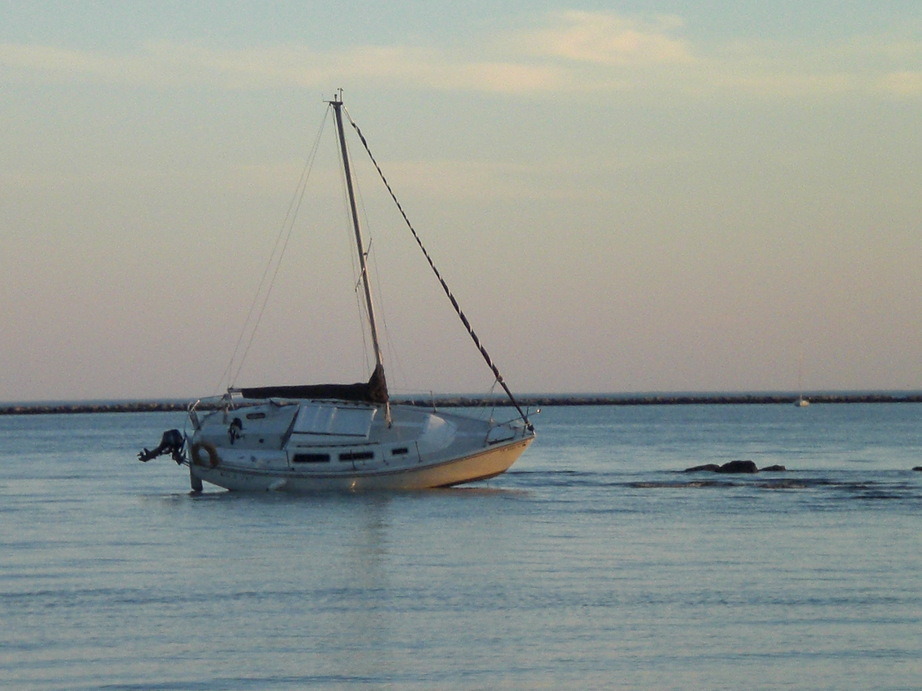 Westbrook, CT: OOPs - stuck - had to wait for high tide....