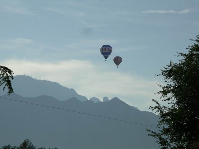 Bernalillo, NM: Balloons Against Sandias - 2008