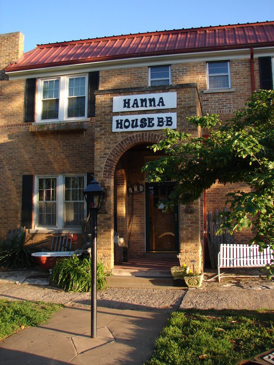 Hobart, OK Hanna House Bed and Breakfast Peggy the owner very good