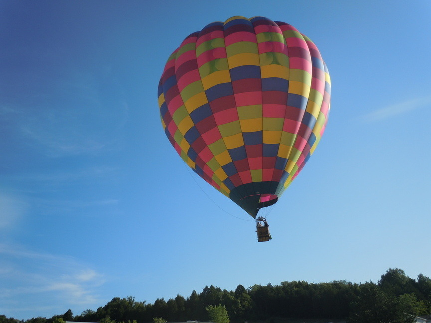 Byrnes Mill, MO: This landed in my neighbor's back yard last Saturday morning