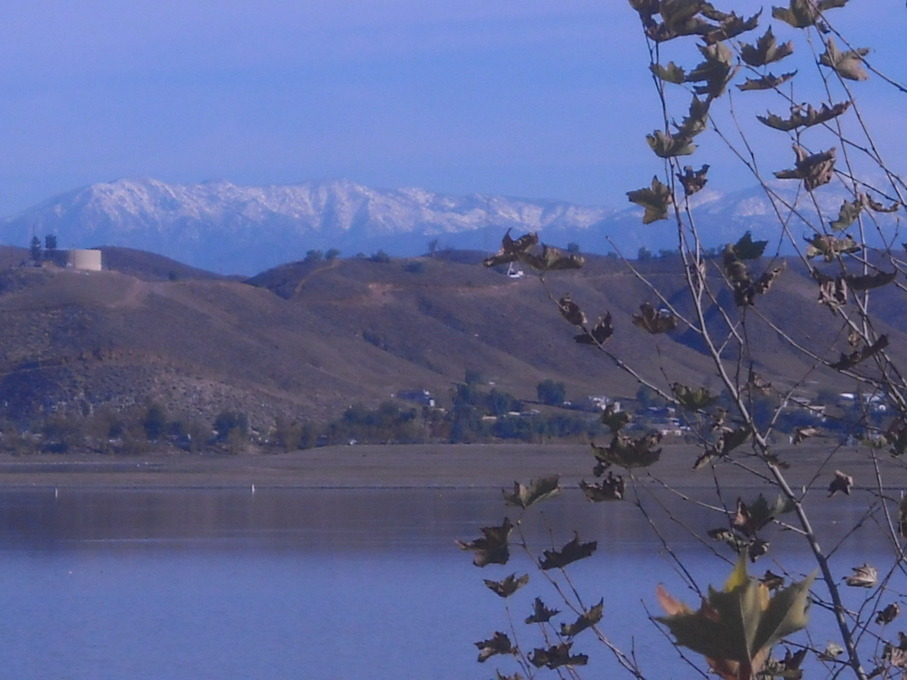 Lakeland Village, CA: Evening in The Village