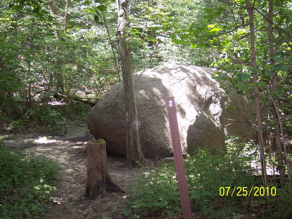 Liscomb, IA: Big Rock