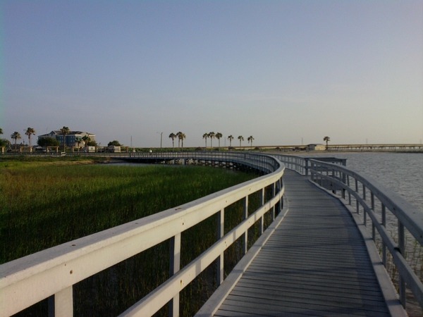 Port Lavaca, TX: Port Lavaca Lighthouse Beach. Birdwalk