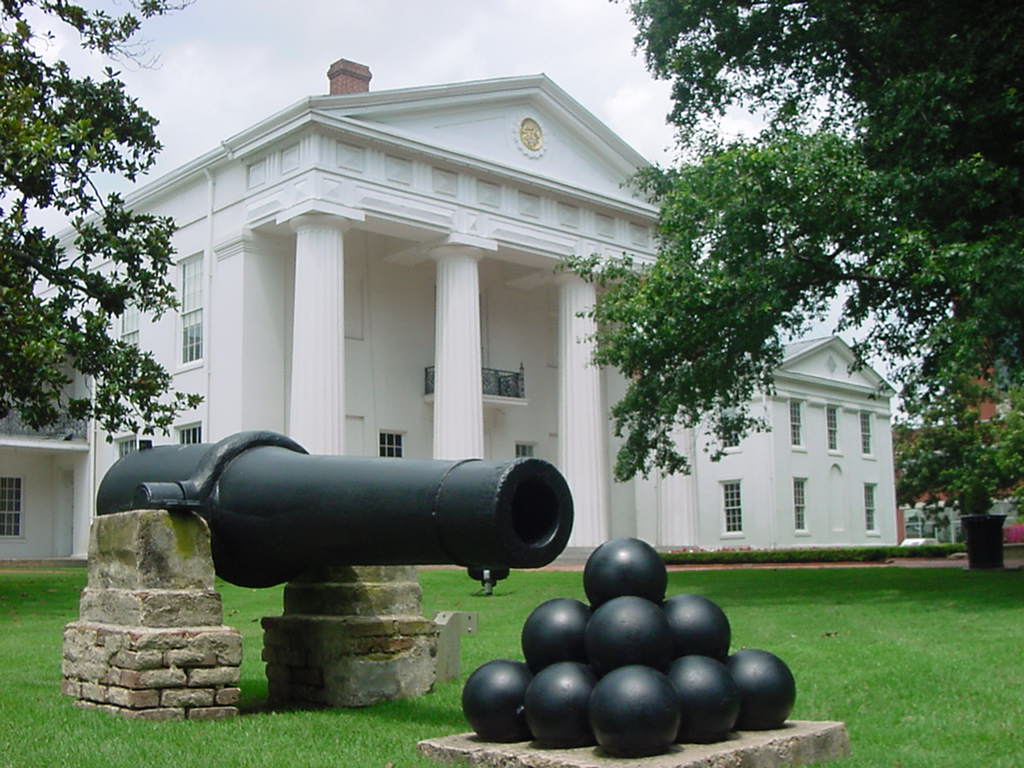 Little Rock, AR: Little Rock, AR The Old State House Museum