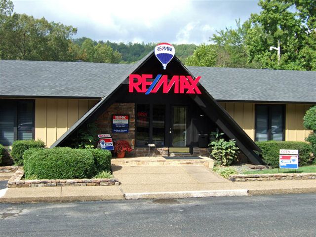 Hot Springs Village, AR: Hot Springs Village real estate - RE/MAX office 888 501-4242