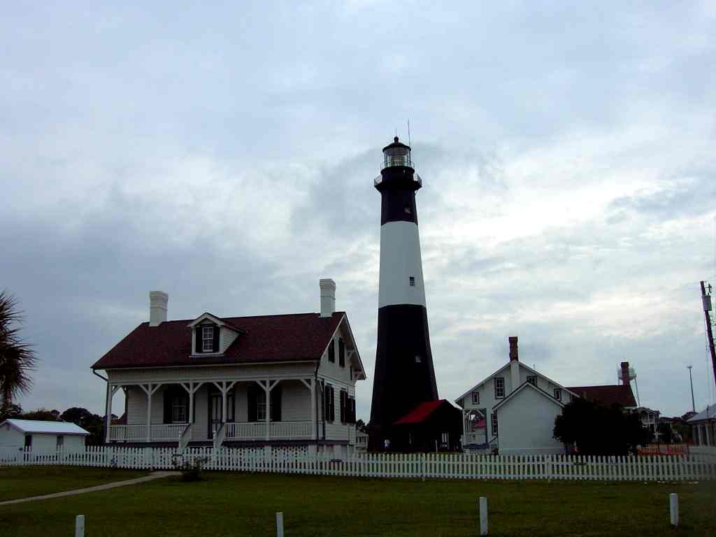 Tybee Island, GA: Tybee Island Lighthouse--August 2004