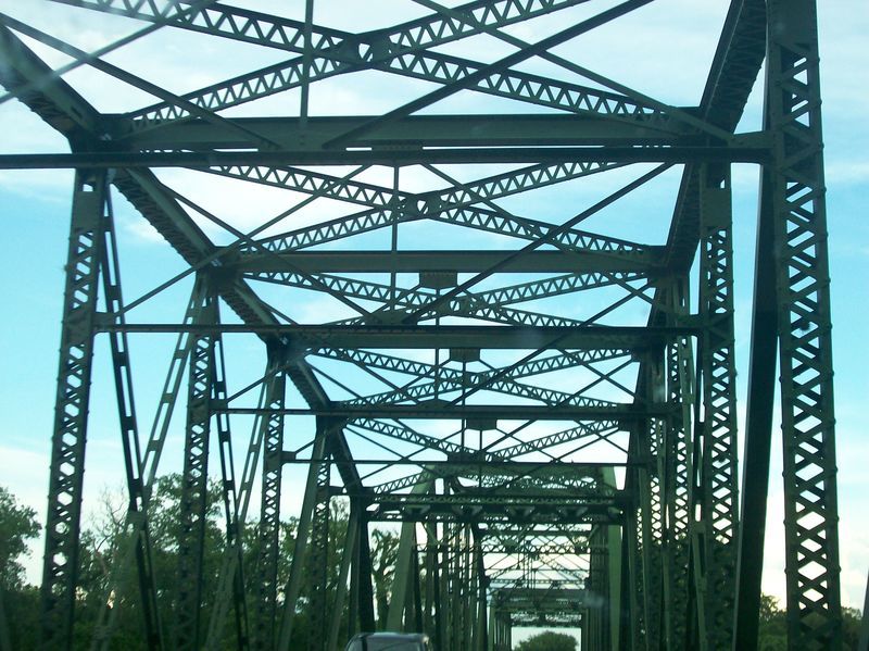 Columbus, TX: bridge entering columbus tx