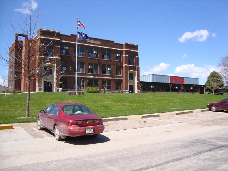 Gordon, NE: Gordon-Rushville High School in early spring