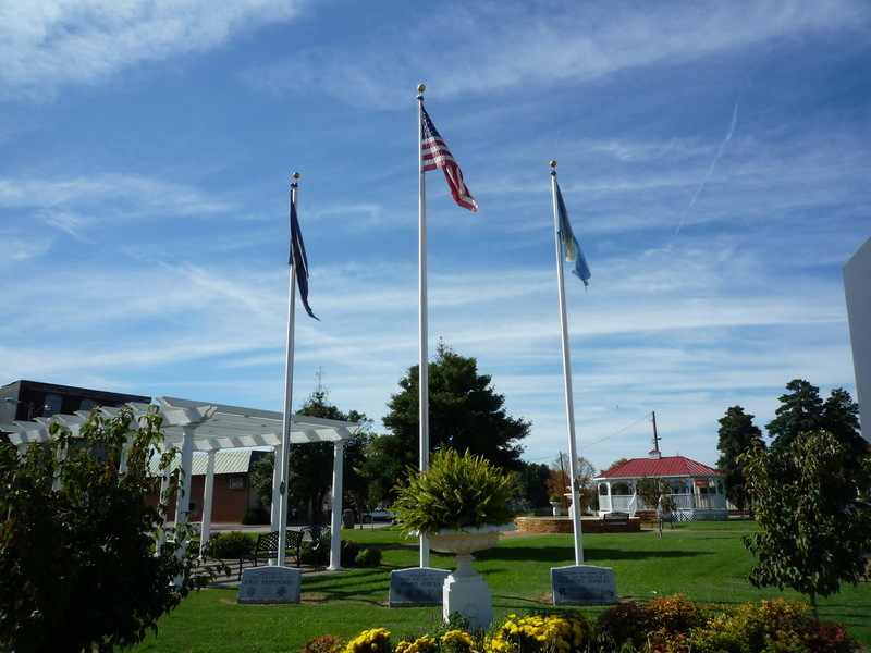 Adairville, KY: Adairville Park Square