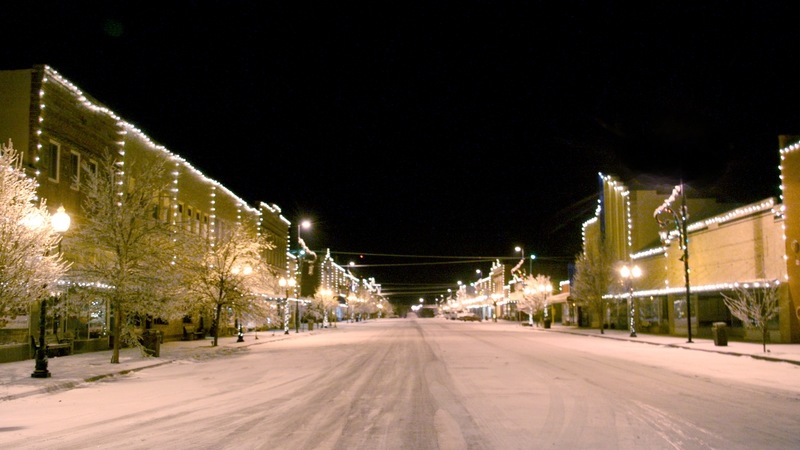 Russell, KS: BEAUTIFUL Downtown Russell