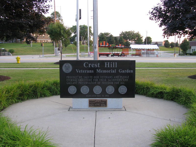 Crest Hill, IL: Veterans Memorial Garden
