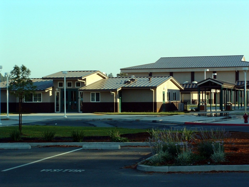 Laytonville, CA : Laytonville High School photo, picture, image