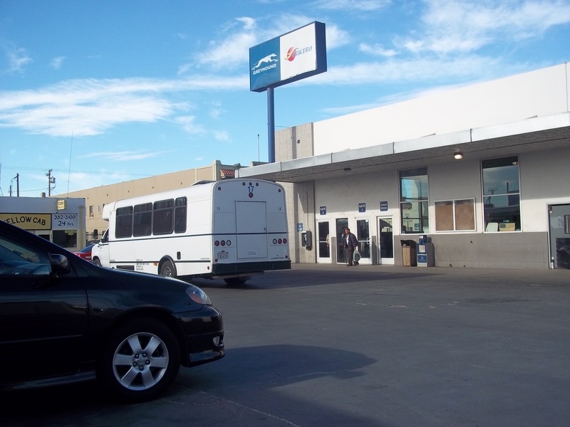 El Centro, CA: El Centro Ca. Shuttle services to the Mexican Border