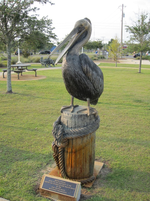 Fort Walton Beach, FL: Pelican Statue - Sound Park - Fort Walton Beach, FL