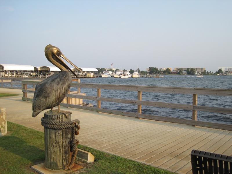 Fort Walton Beach, FL: Pelican Statue and Santa Rosa Sound - Sound Park - Fort Walton Beach, FL