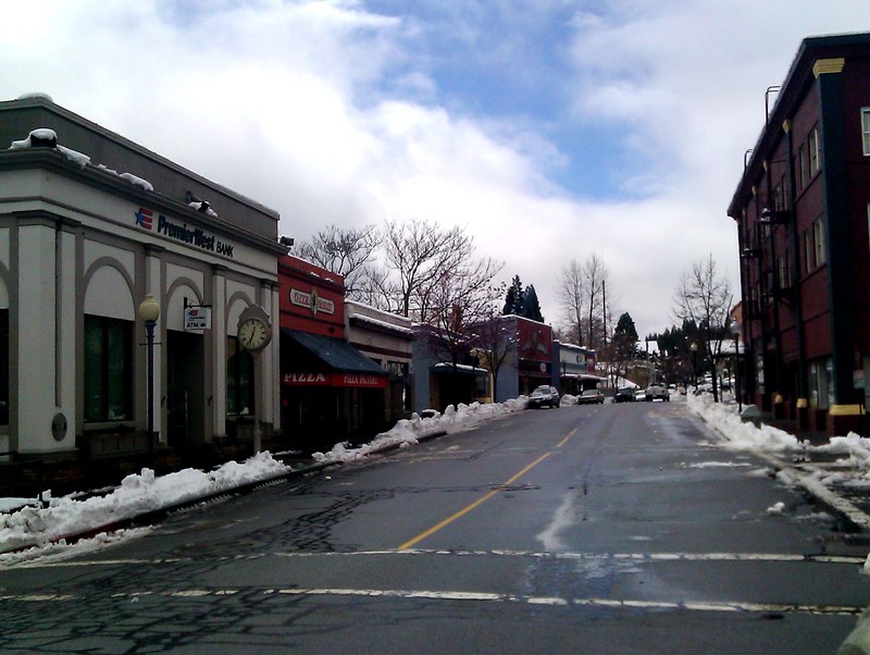 Dunsmuir, CA Dunsmuir Avenue (Old Hwy 99) photo, picture, image (California) at