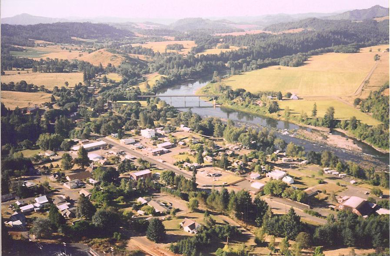 Elkton, OR: Aerial view of Elkton