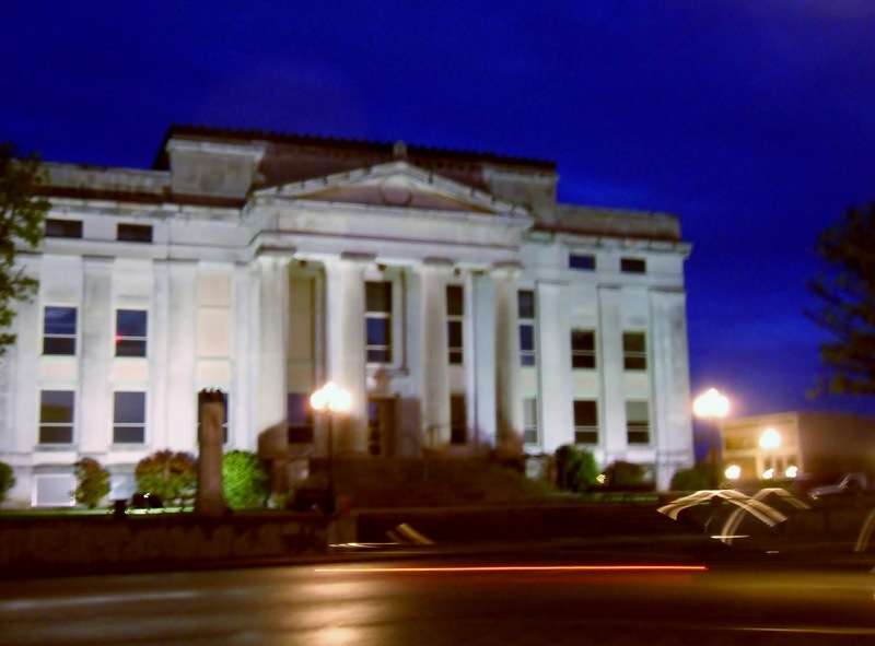 Huntingdon TN : court square photo picture image (Tennessee) at city