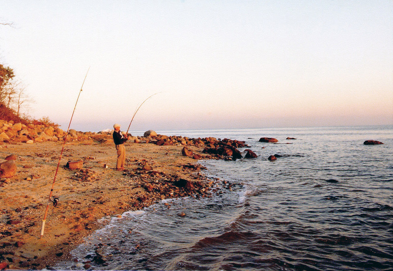 Port Washington, NY: Early morning fishing for blackfish
