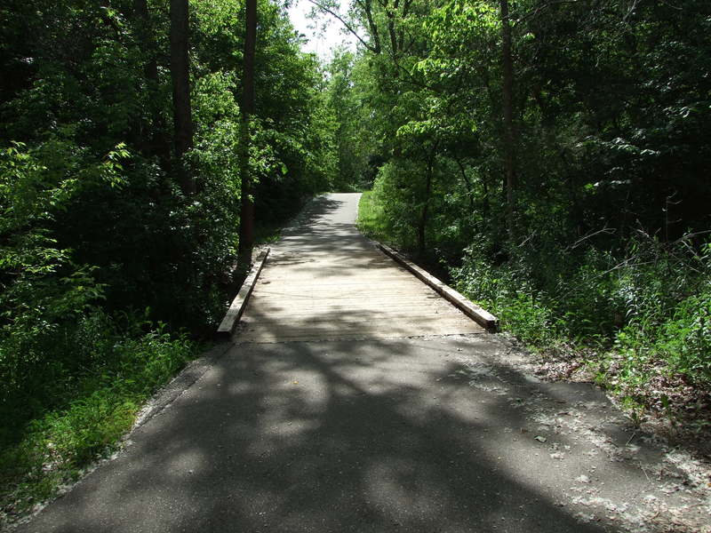 Chaska, MN: hiking trail