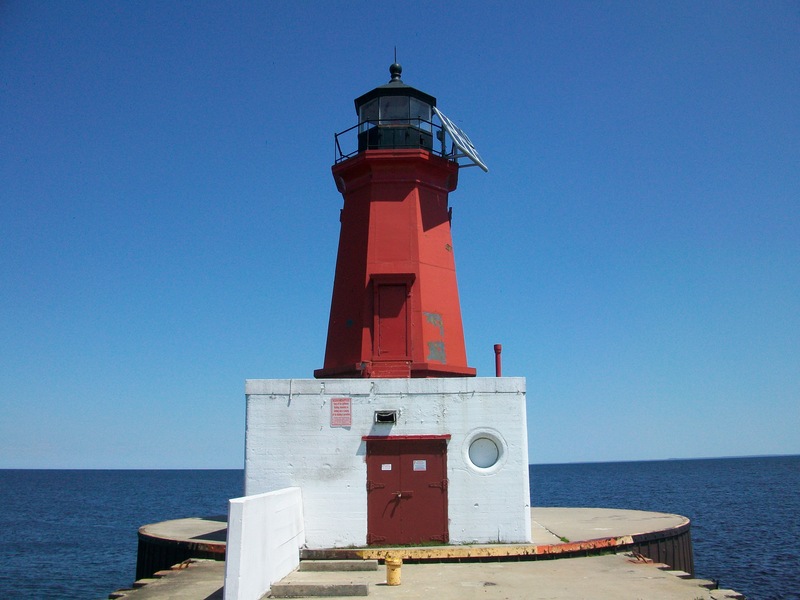 Menominee, MI Lighthouse photo, picture, image (Michigan) at city