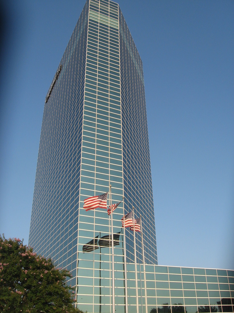 Lake Charles, LA: Capital One Tower Tallest Building between Houston and Baton Rouge