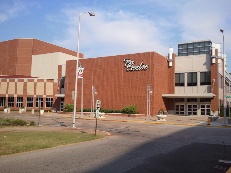 Evansville, IN: The Centre in Evansville