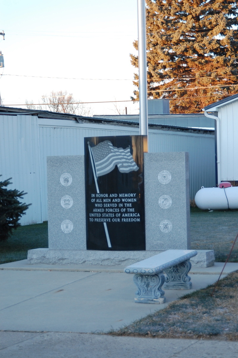 Wyndmere, ND: Memorial to Veterans, on the old P.O. lot
