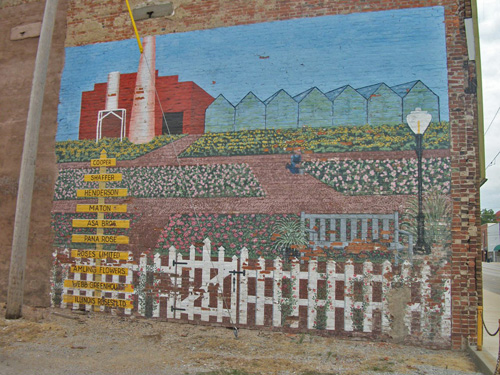 Pana, IL: Painted walls in Pana