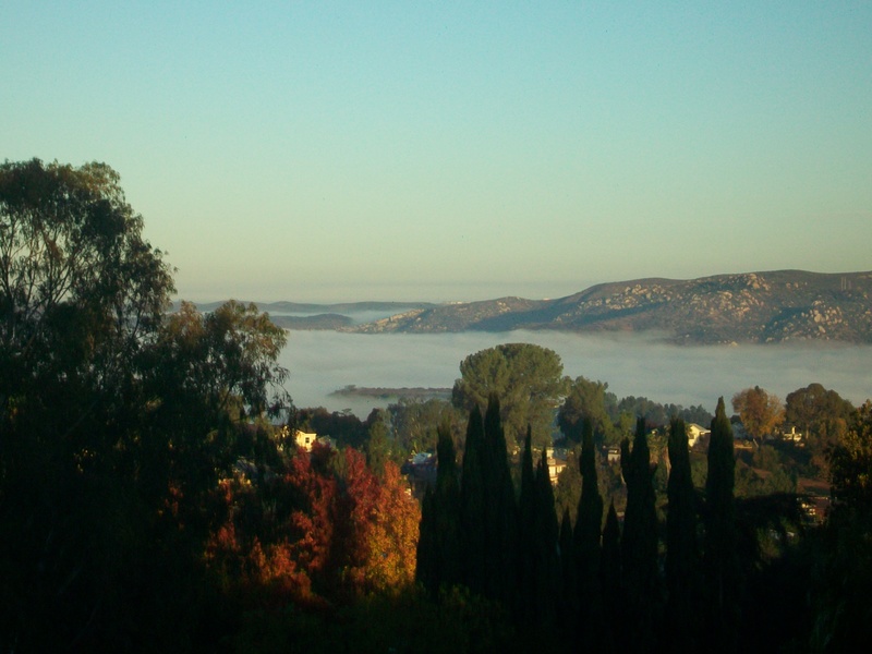 Lakeside, CA: fog in the valleys