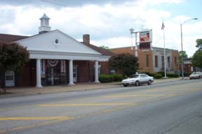 Salem, IL: First National Bank