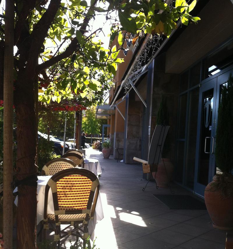 Mountain View, CA: Pizzeria Venti Outdoor seating in Mountain View