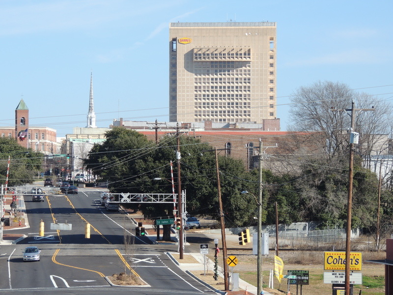 Spartanburg, SC: W Main St / CSX RR crossing