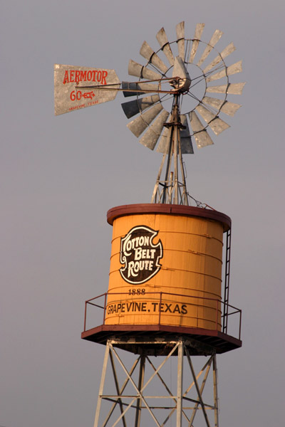 Grapevine, TX: Grapevine Train Station - Water Tower