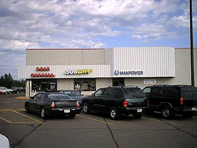 Medford, WI: Cost Cutters, Subway and Manpower (Taken late afternoon on 9/16/04...Overcast sky)